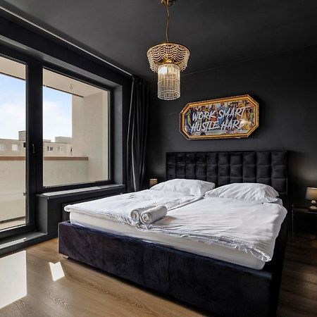 Appartamento Lam Black - Ac - Balcony Bratislava Esterno foto