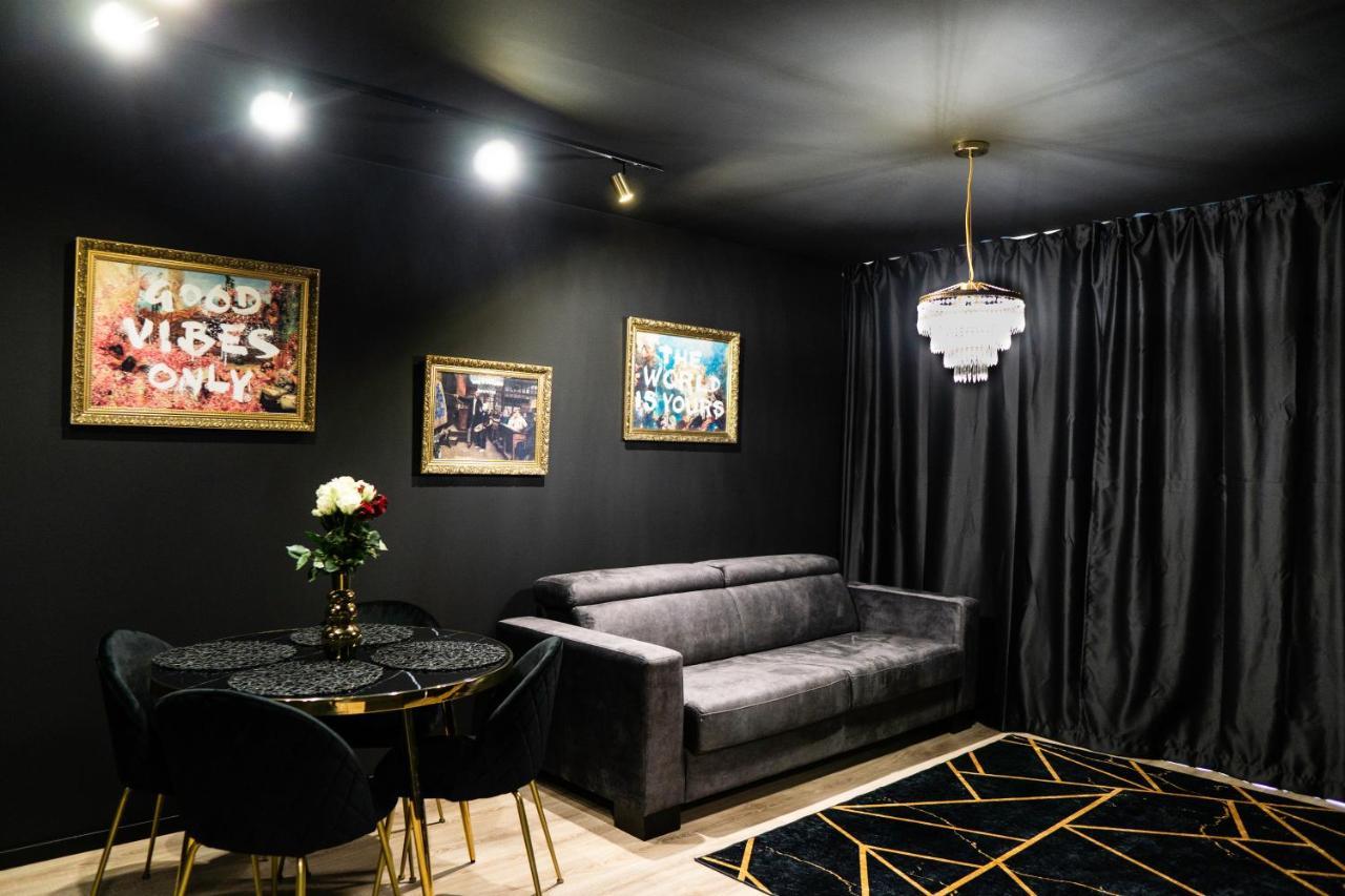 Appartamento Lam Black - Ac - Balcony Bratislava Esterno foto