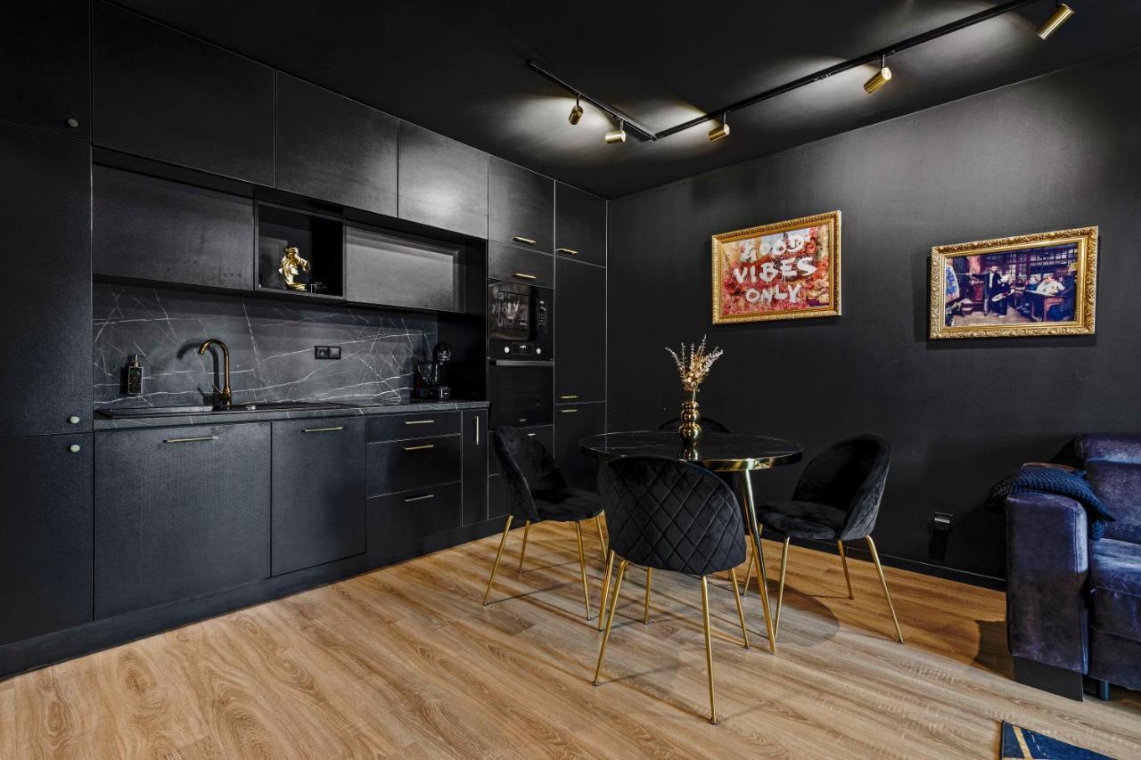 Appartamento Lam Black - Ac - Balcony Bratislava Esterno foto
