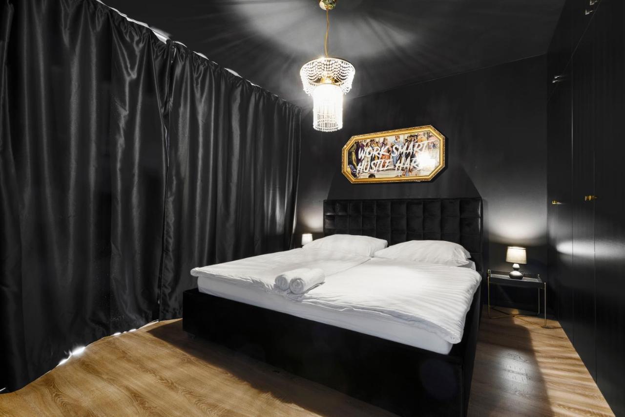 Appartamento Lam Black - Ac - Balcony Bratislava Esterno foto