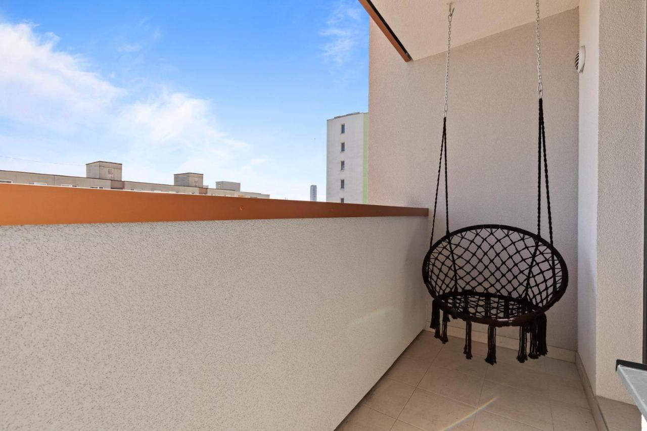 Appartamento Lam Black - Ac - Balcony Bratislava Esterno foto