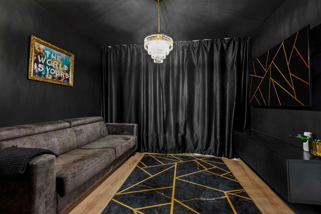 Appartamento Lam Black - Ac - Balcony Bratislava Esterno foto